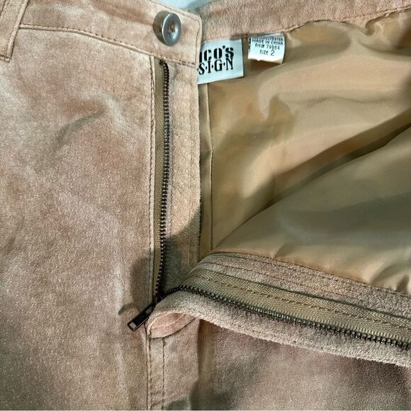 Vintage Chicos Design Womens Tan 100% Suede Straight Leg Pants Sz 33 Waist - Picture 7 of 8